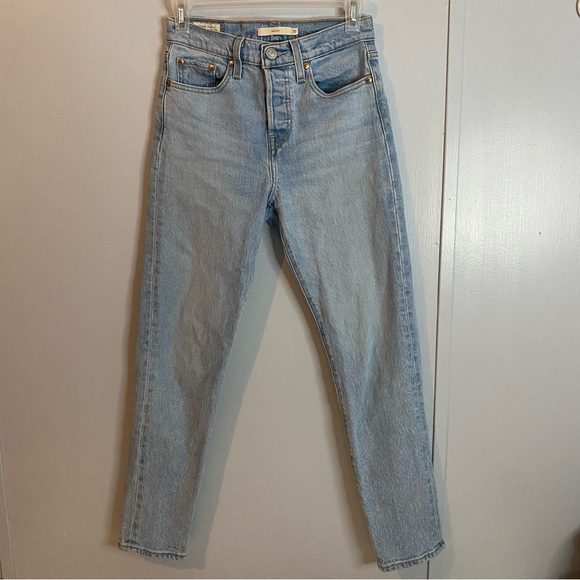 LEVI’S Light Blue Wedgie Iconic Fit Jeans Size 25 - Picture 3 of 13